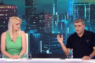 Σύγχυση στον αέρα της εκπομπής «Τόκιο 2020» - Φώναζαν στο ακουστικό της παρουσιάστριας