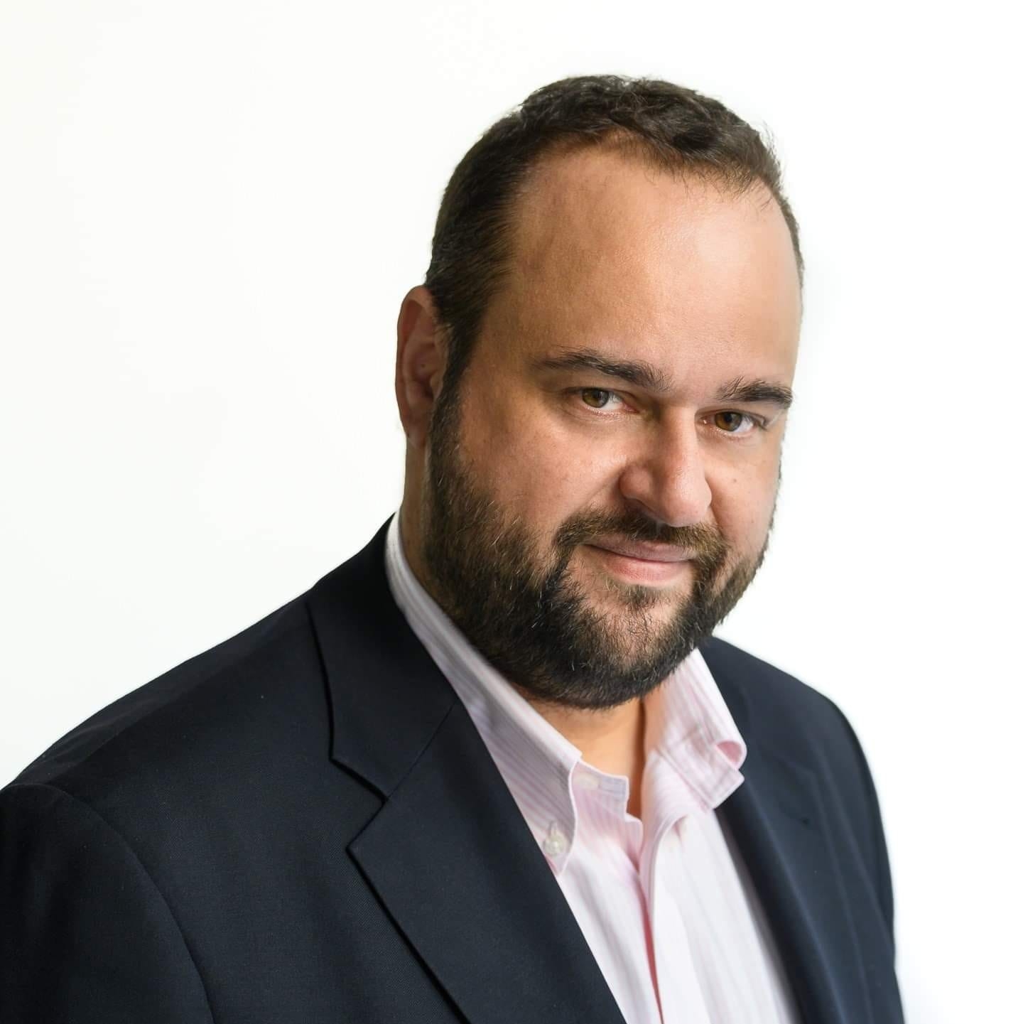 Β. Αϊβαλής: Ας κάνουμε οδηγό μας την ανθρωπιά