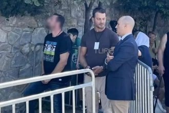 Κωνσταντίνος Μπογδάνος και «Ντάνος» στους Αγίους Ισιδώρους για προσκύνημα