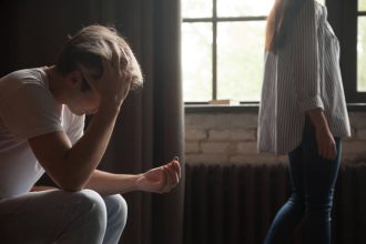 Συνηθισμένα πράγματα που μπορεί να κρύψει ένας άνδρας από μία γυναίκα