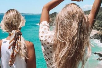 DIY: Η πιο τέλεια μάσκα για κατεστραμμένα μαλλιά από τον ήλιο και το αλάτι