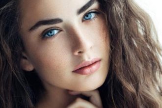 Ο πιο εύκολος τρόπος για να δώσεις ένταση στα φρύδια σου