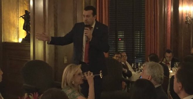 Γιατί γραβατώθηκε ο Νίκος Παππάς