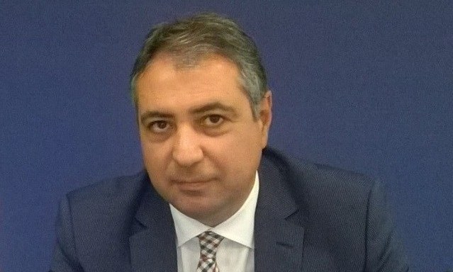 Αναγκαία η αναδιάρθρωση του Ελληνικού χρέους