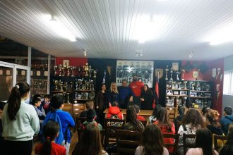 Μαθητές του 56ου Δημοτικού σχολείου επισκέφθηκαν την "Παναχαϊκή" ΦΩΤΟ