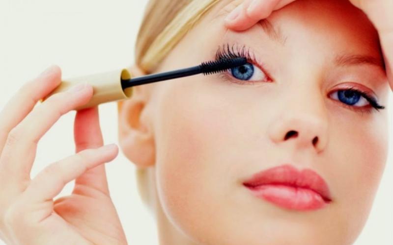 Πως να ανανεώσετε τη μάσκαρα