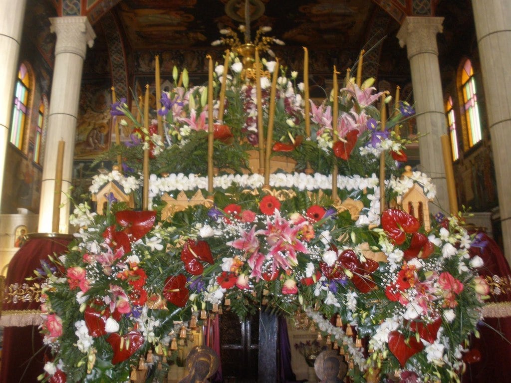 Πάτρα: Η δημοτική αρχή στην Περιφορά των Επιταφίων