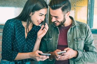 Πώς να έχεις μια «friends with benefits» σχέση χωρίς να πληγωθείς