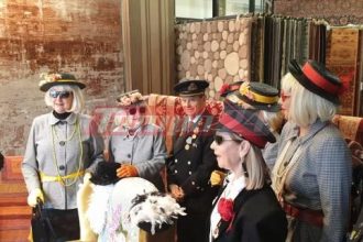 Οι "Στρατηγοί του Καρναβαλιού" και ο ...Ρώσος πρέσβης τρέλαναν την Πάτρα! ΦΩΤΟ