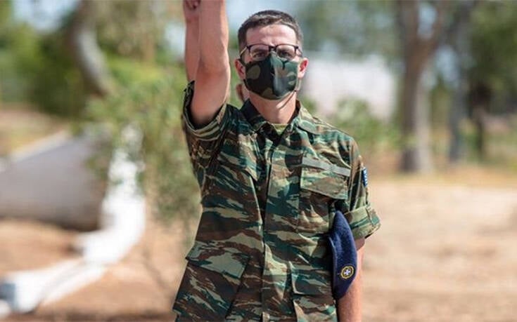 Ορκίστηκε ο γιος του Κυριάκου Μητσοτάκη: Το μήνυμα του πρωθυπουργού – «Πολύ υπερήφανος πατέρας»