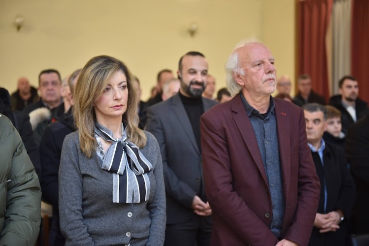 Οι αντιδήμαρχοι Βίβιαν Σαμούρη και Δ. Πλέσσας στην πίτα του Εμπορικού Συλλόγου