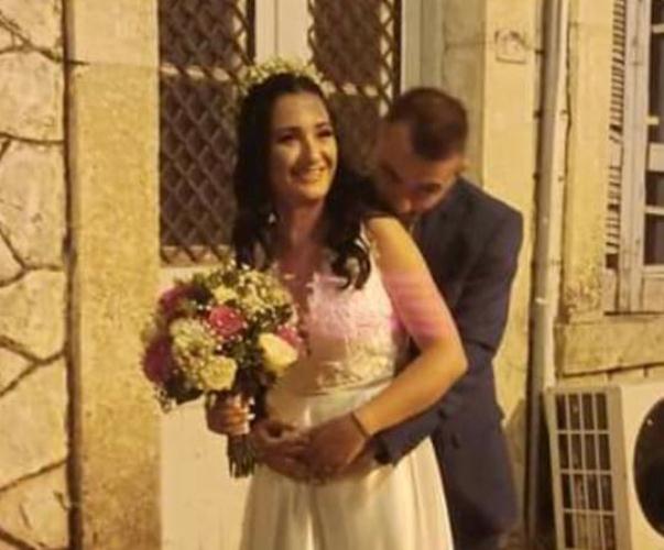 Γάμος με μέτρα κατά του κορονοϊού στην Πάτρα…. σε γραφικό σταθμό του ΟΣΕ!