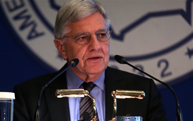 Ψάχνοντας τον παράδεισο, πέσαμε στο τέλμα