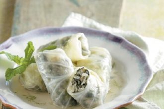 Λαχανοντολμάδες με διάφορα χόρτα