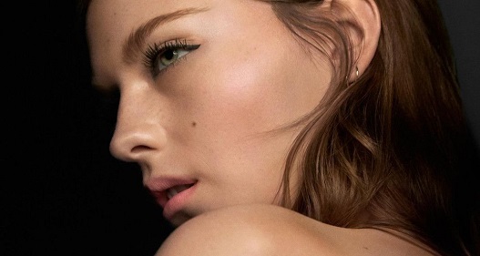 Αυτός είναι ο νέος τρόπος να εφαρμόσεις την μάσκαρα για πιο ανοιχτές και μεγάλες βλεφαρίδες