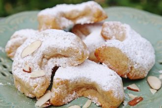 Αμυγδαλωτά μπισκότα