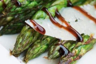 Σπαράγγια με παρμεζάνα και μπαλσάμικο