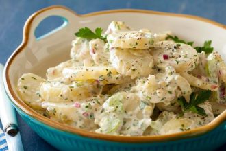 Πατατοσαλάτα με μουστάρδα και μαϊντανό