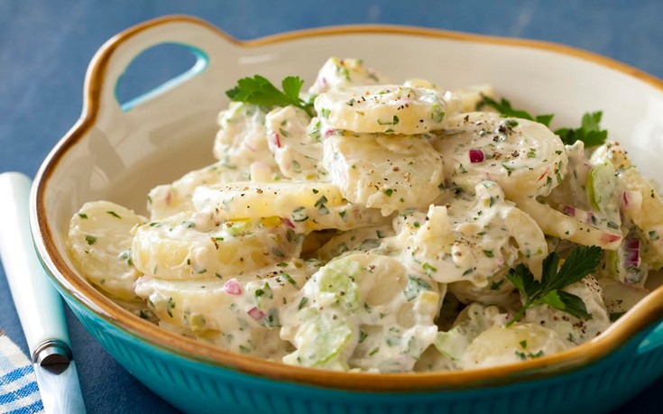 Πατατοσαλάτα με μουστάρδα και μαϊντανό