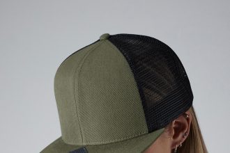 Μπορούν όντως τα καπέλα να προκαλέσουν τριχόπτωση;