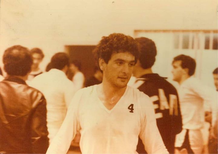 Ο Τάκης, το βόλευ, τα χρόνια και τα γενέθλια