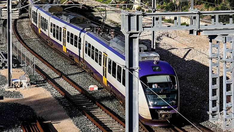 Παραλίγο σύγκρουση τρένων στην Πιερία: Intercity θα έπεφτε πάνω σε συρμό Προαστιακού που είχε ακινητοποιηθεί στις ράγες λόγω βλάβης
