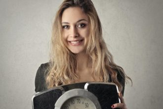 Απώλεια βάρους: Το νούμερο στη ζυγαριά δεν είναι το πιο σημαντικό