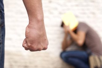 Δύο 16χρονοι μαθητές χτύπησαν βαριά 14χρονο