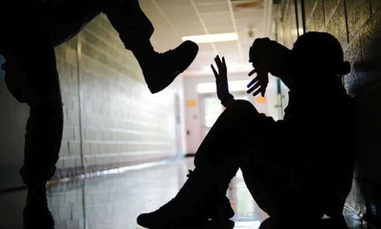 Σοκ στην Πάτρα: Τρεις ανήλικοι, ανάμεσά τους και 12χρονος, ξυλοκόπησαν άγρια 15χρονο-Συνελήφθησαν από αστυνομικούς