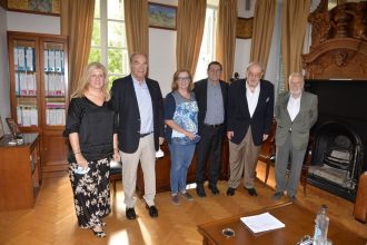 Επίσκεψη των Πατρινών της Αθήνας στον Δήμαρχο Πατρέων