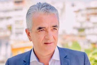 Αυτοοργάνωση σημαίνει επιστροφή στην κοινωνία που δοκιμάζεται