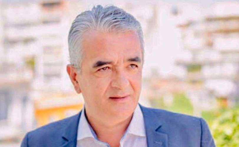 Αυτοοργάνωση σημαίνει επιστροφή στην κοινωνία που δοκιμάζεται