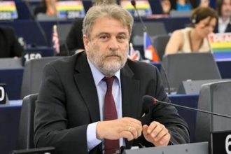 Ε.Ε.: Από το κοινωνικό «τριπλό Α» στη φτώχεια και την ανεργία - ιδίως στην Ελλάδα!