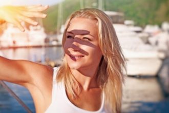 Τι προκαλεί στα μάτια σας η παρατεταμένη έκθεση στον ήλιο