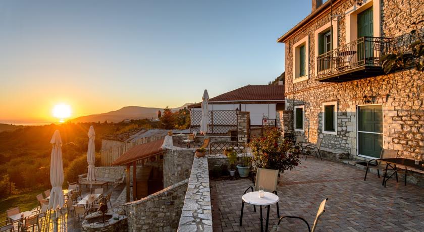 «Οινοξένεια 2016»: Οινογνωσία, γαστρονομία και προβολή της ταινίας «Πλαγίως»