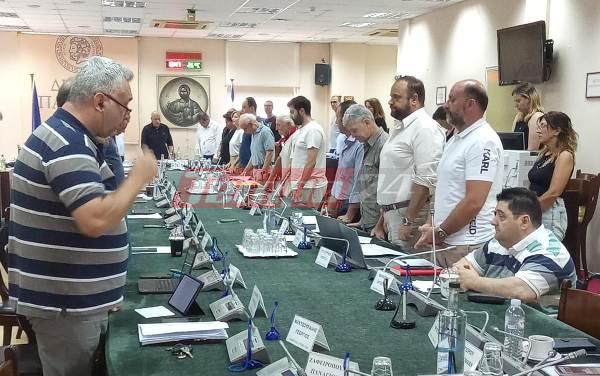 Τηρήθηκε ενός λεπτού σιγή στο δημοτικό συμβούλιο με παρέμβαση Αντώνη Χαροκόπου