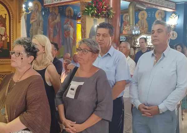 Στην γιορτή των Καμινίων ο Δημήτρης Μπαρμπούνης