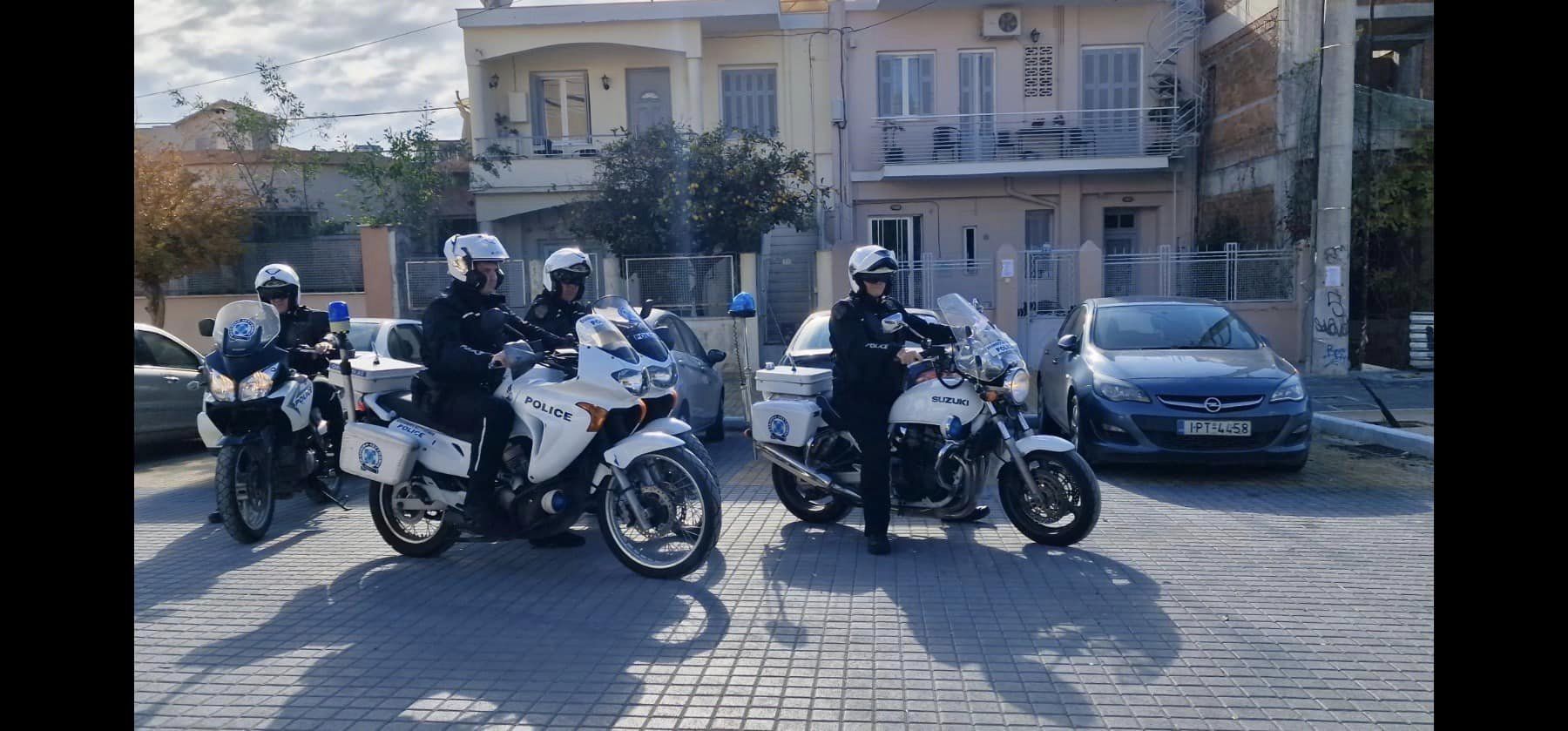 Πάτρα: Η ομάδα ΔΙΑΣ μοίρασε δώρα στα παιδιά του Καραμανδάνειου ΦΩΤΟ