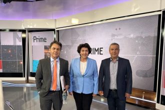 Στο στούντιο της ΕΡΤ η Αθηνά Τραχήλη ΦΩΤΟ