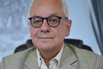 Η σφαλιάρα της εξουσίας