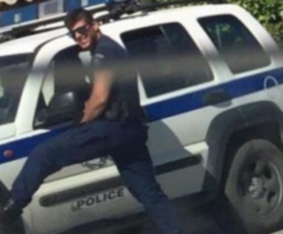 Ο Έλληνας "hot" Αστυνομικός που έγινε ...viral από μια δημοσίευση - ΦΩΤΟΓΡΑΦΙΕΣ