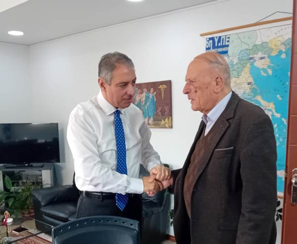 Νέο σύγχρονο ασθενοφόρο απέκτησε η 6η ΥΠΕ - Μία ακόμη δωρεά