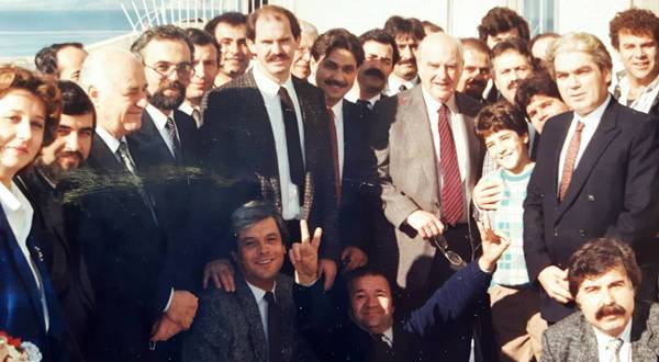 Μια φωτό από το μακρινό 1987: ΠΑΣΟΚ... ωραία χρόνια