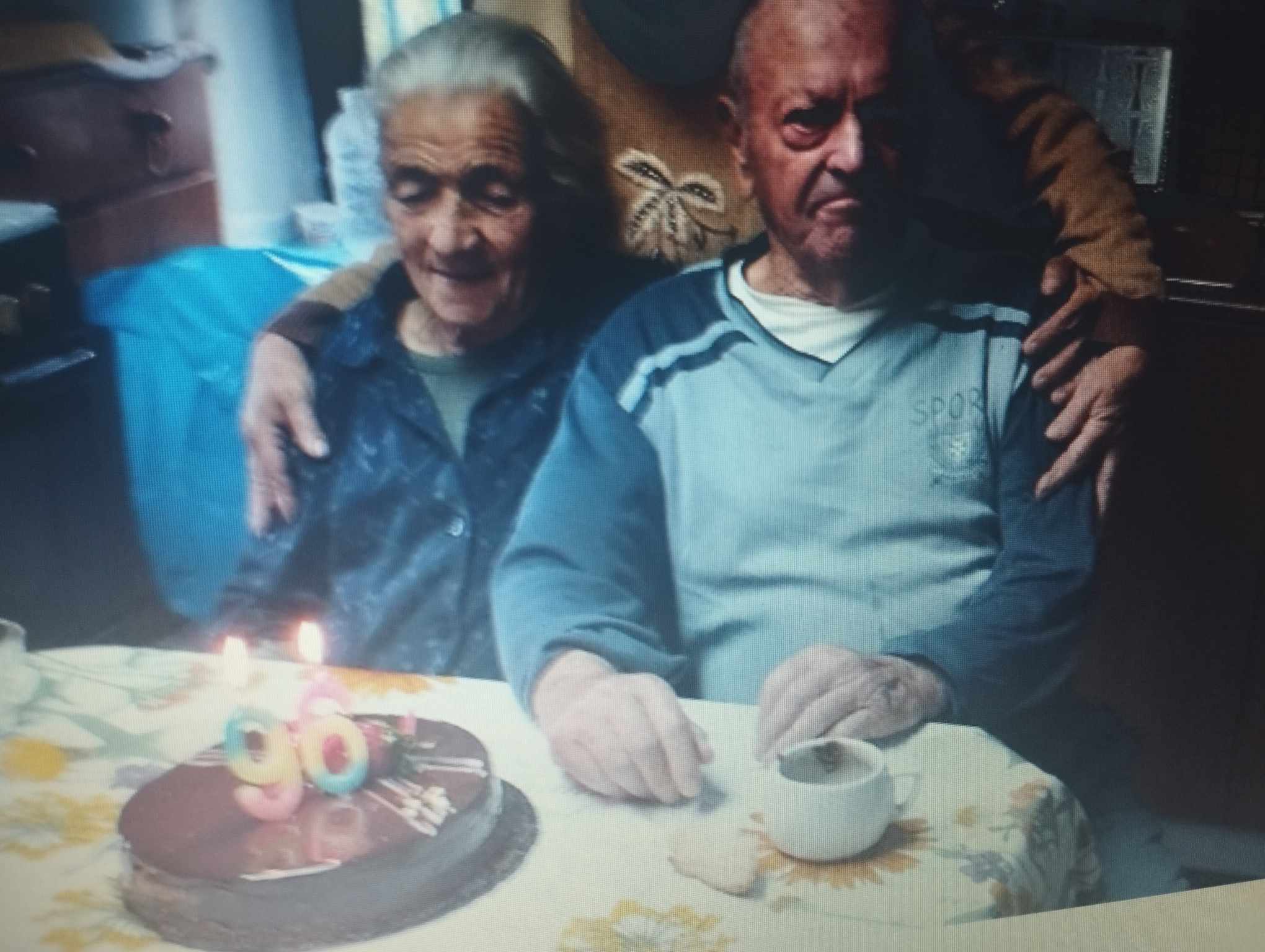 Αυτό είναι το ζευγάρι των ηλικιωμένων που απανθρακώθηκε στον Πλάτανο Ναυπακτίας - Τρισάγιο από τον Μητροπολίτη