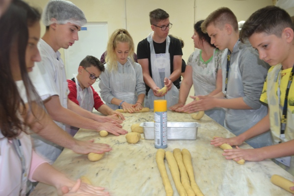 Εκπαιδευτικοί και μαθητές του 13ου Γυμνασίου Πάτρας στην Πορτογαλία