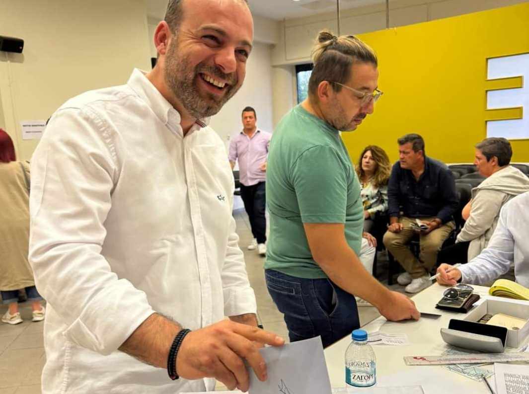 Θέμης Μπάκας: Πρώτα ψήφισε μετά περιόδευσε