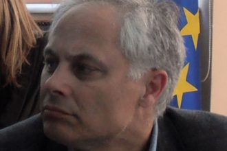 Ο Γιώργος Κανέλλης υποψήφιος με τον "Κόσμο" του Πέτρου Κόκκαλη