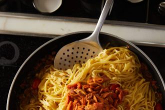 Αχινομακαρονάδα