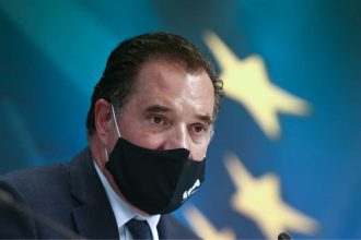 Άδωνις Γεωργιάδης για Πολάκη: Ας φρόντιζε να κάνει η μάνα του την 3η δόση