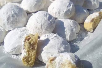 Αφράτοι κουραμπιέδες